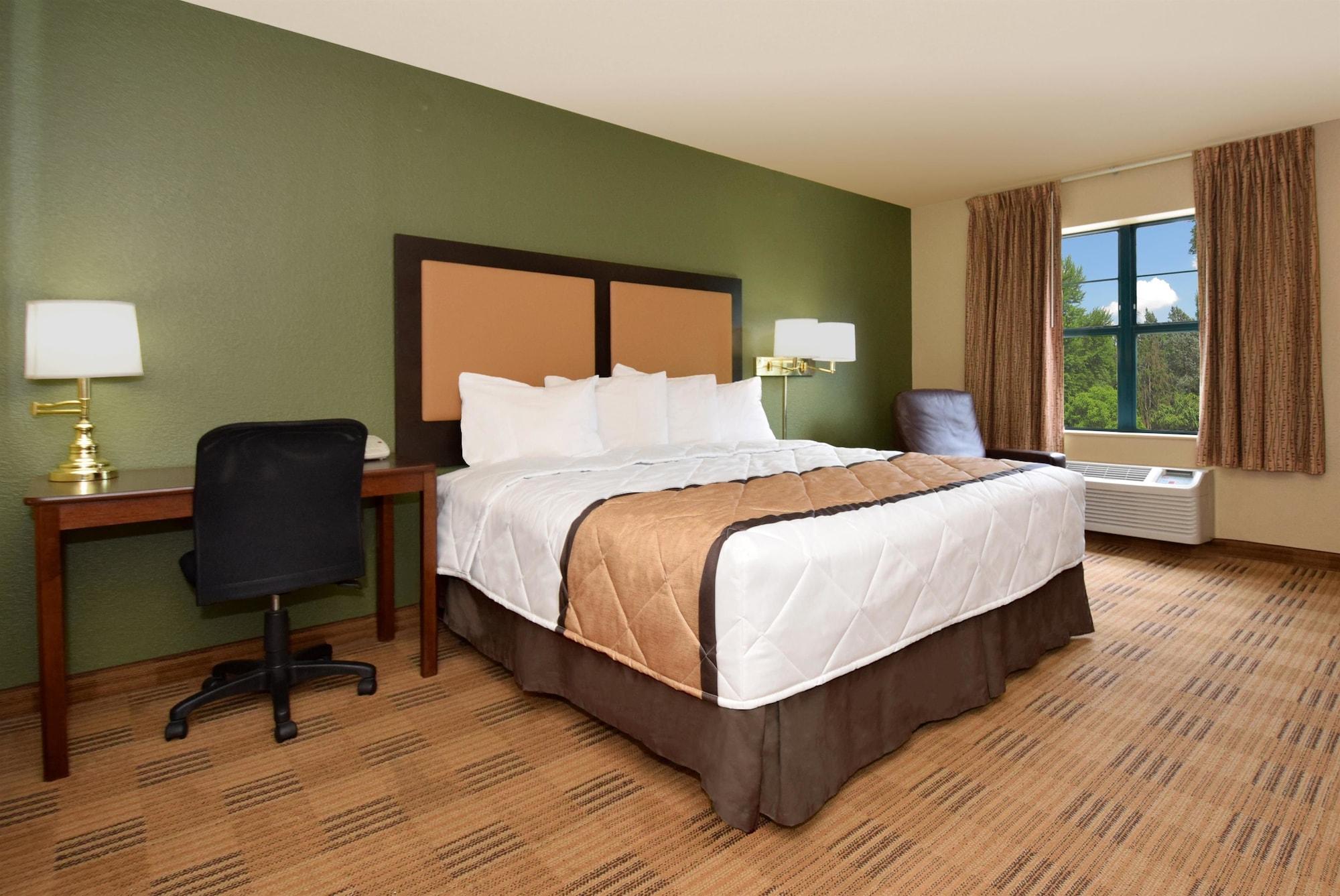 Extended Stay America Suites - Indianapolis - Castleton Exterior photo